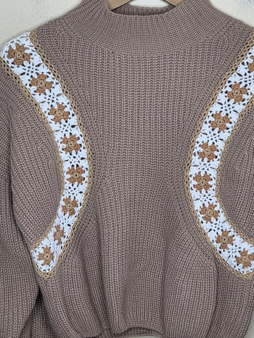 Everyday Chic Boutique Tan Mockneck Sweater Balloon Sleeves Crochet Insets Boho - Picture 3 of 7